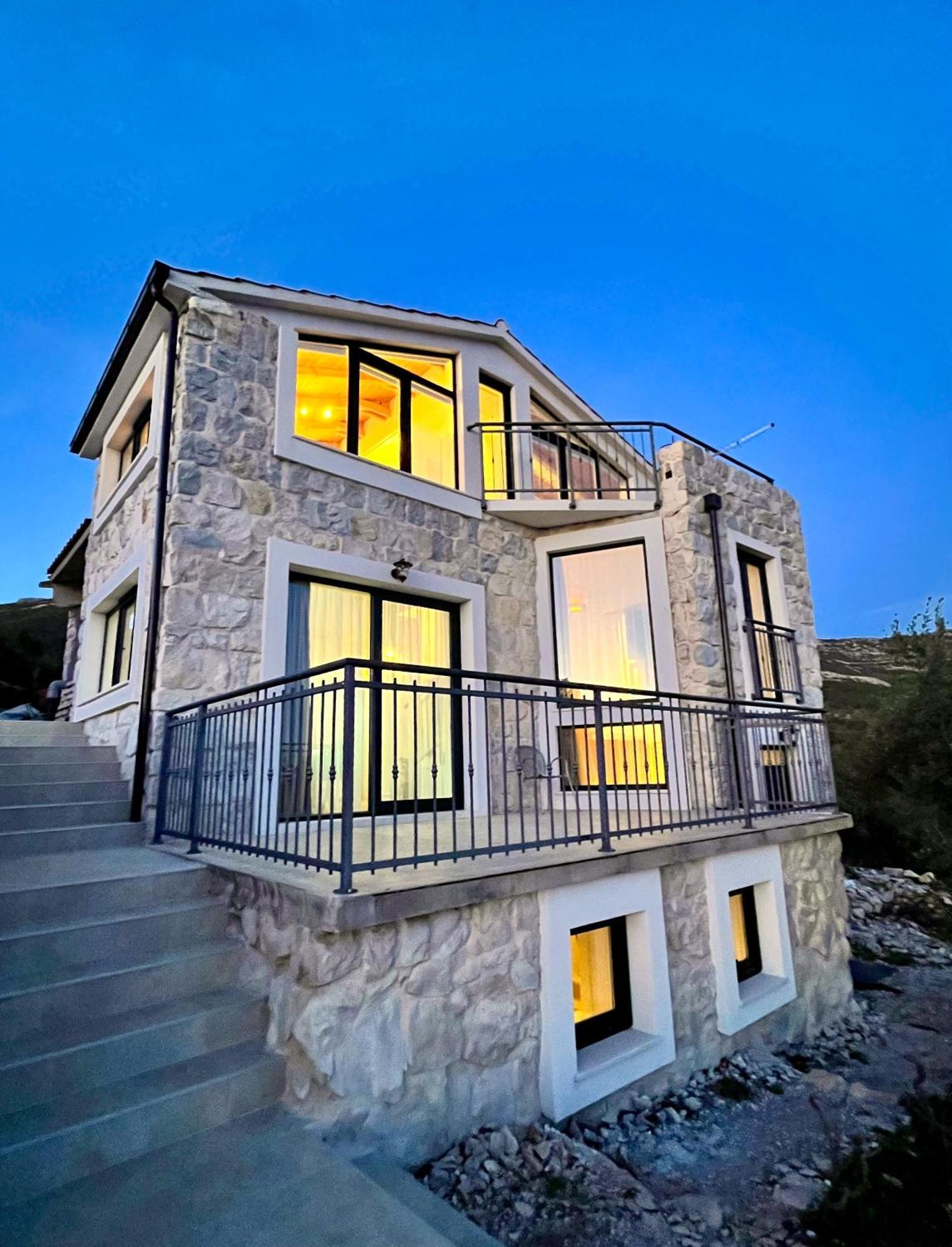 Villa Bepina, Surrounded By Sea, Olive, Vineyard Kastel Novi Bagian luar foto