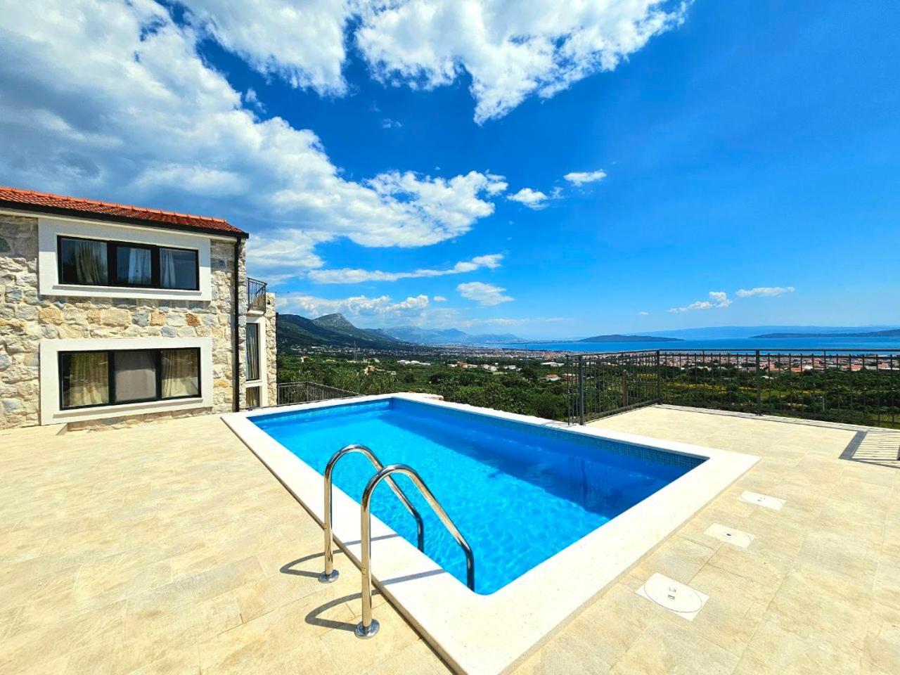 Villa Bepina, Surrounded By Sea, Olive, Vineyard Kastel Novi Bagian luar foto