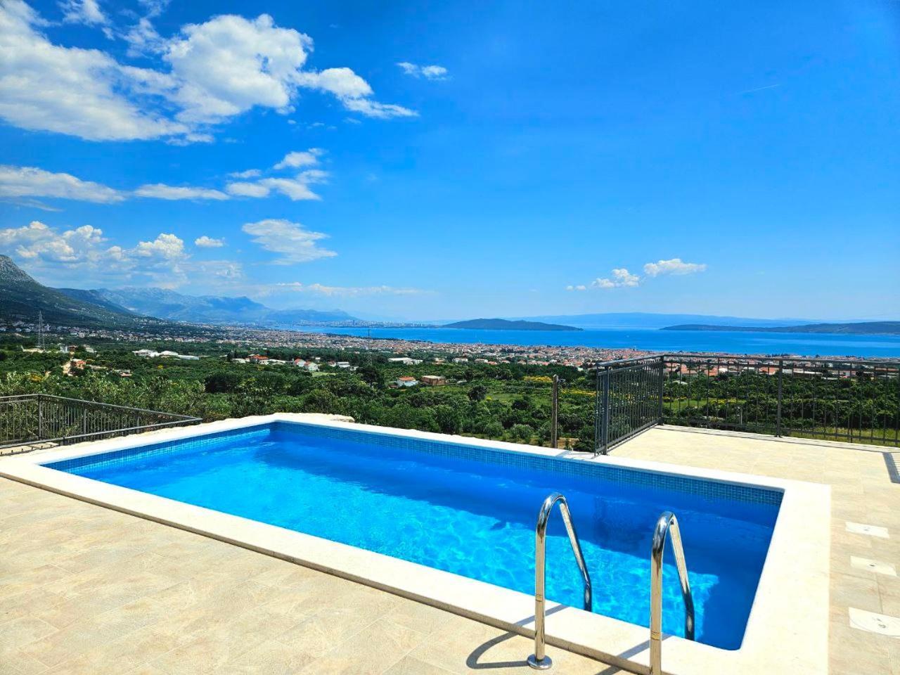 Villa Bepina, Surrounded By Sea, Olive, Vineyard Kastel Novi Bagian luar foto